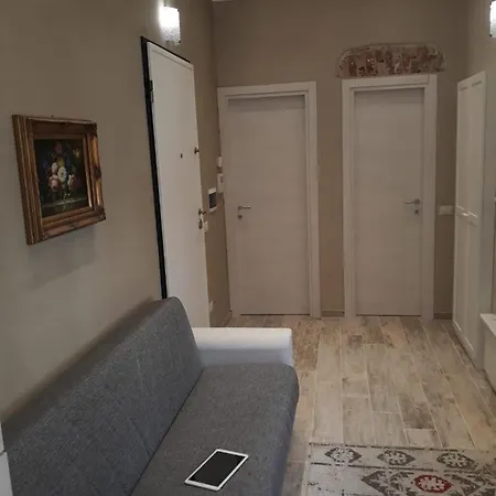 Antico Vicolo - Rebecca ורצ'לי