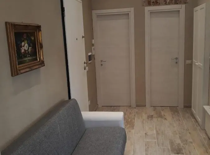 Antico Vicolo - Rebecca فيرتشيلي